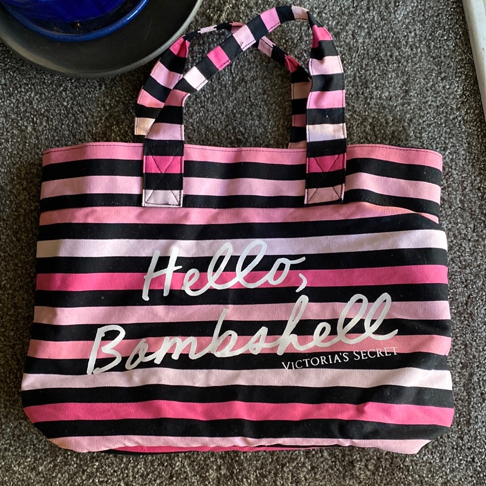 Victoria’s Secret bag hello gorgeous